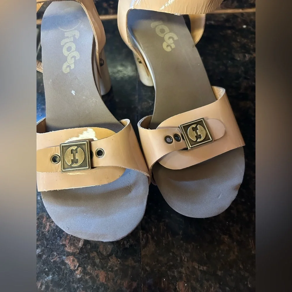 Flogg Fantastic Leather Nude Open Toe Platform Chunky Block Heel Sandal 9 Women